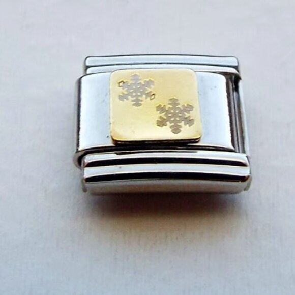 Snowflakes on gold enamel 9mm stainless steel Italian charm bracelet link new - Picture 1 of 2